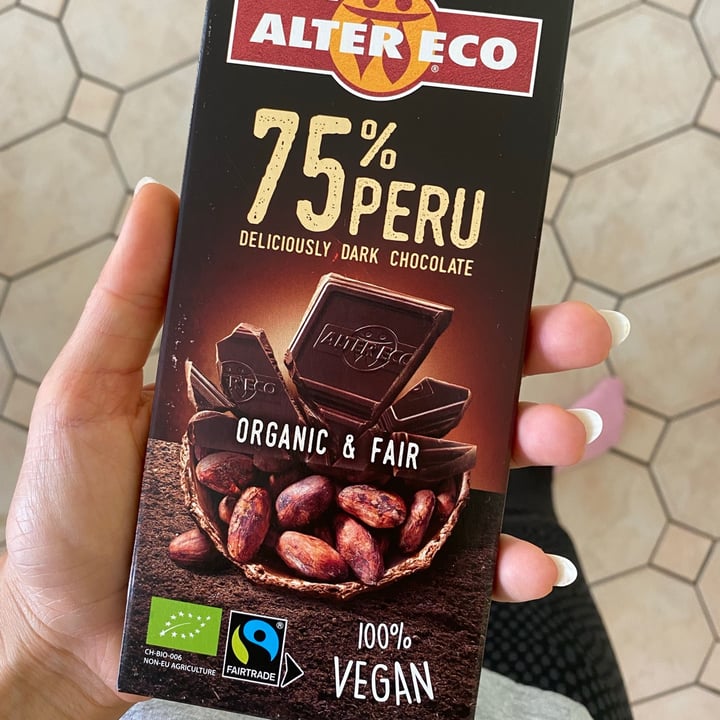 review photo of Alter Eco 75% Deliciously Dark Chocolate shared by @maruskamar on 23 Aug 2021 - review