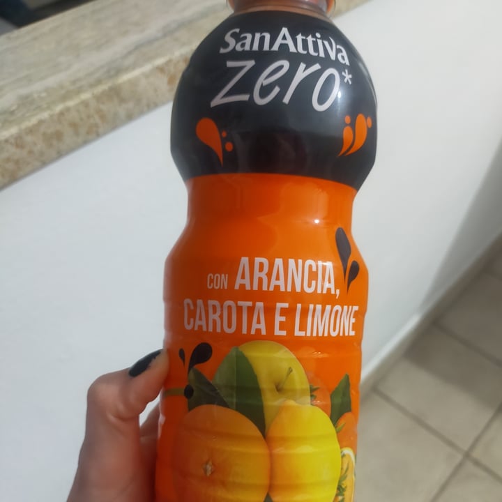 photo of San Attiva zero con arancia, carota e limone shared by @nightmarebeforeveg on  14 Jun 2022 - review