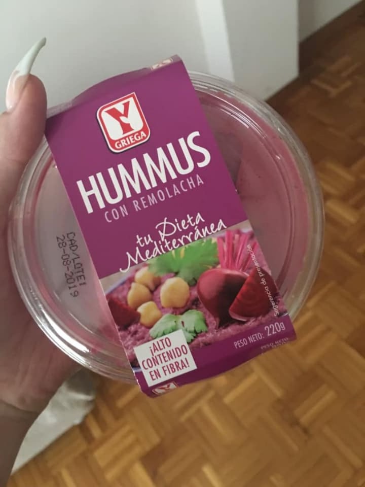 photo of Carrefour Hummus de remolacha shared by @marcco on  16 Aug 2019 - review