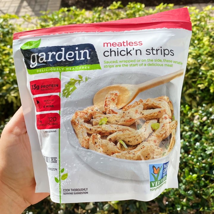 photo of Gardein Meatless Chick’n Strips shared by @valeeeryh on  26 Mar 2021 - review