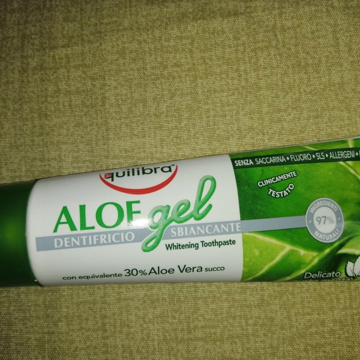 review photo of Equilibra Equilibra dentifricio sbiancante aloe shared by @heidi07 on 06 Apr 2022 - review