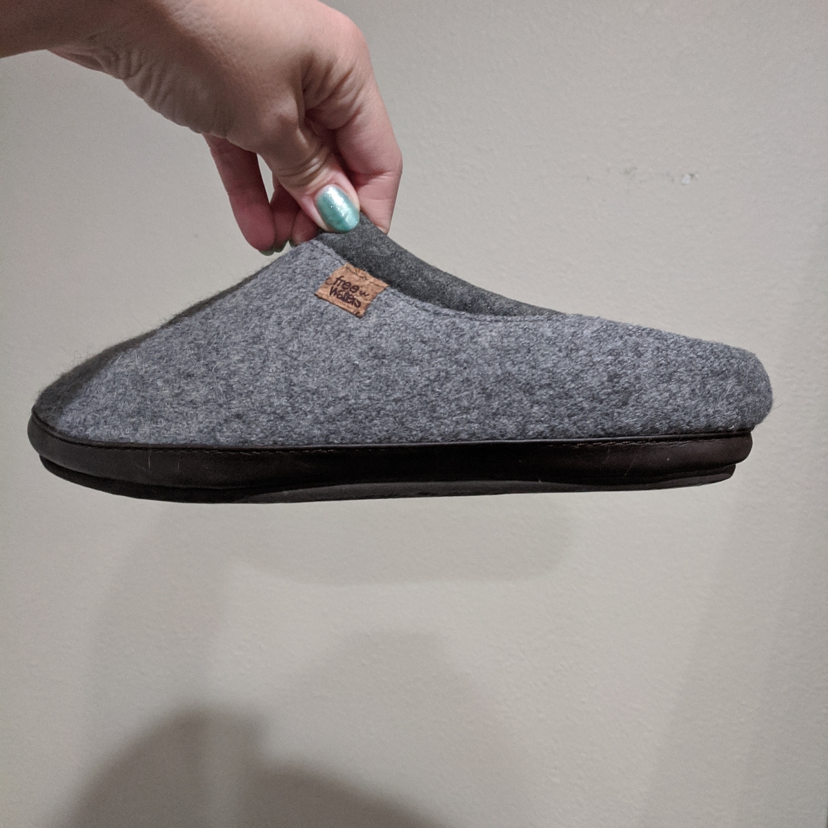 freewaters jeffrey slippers