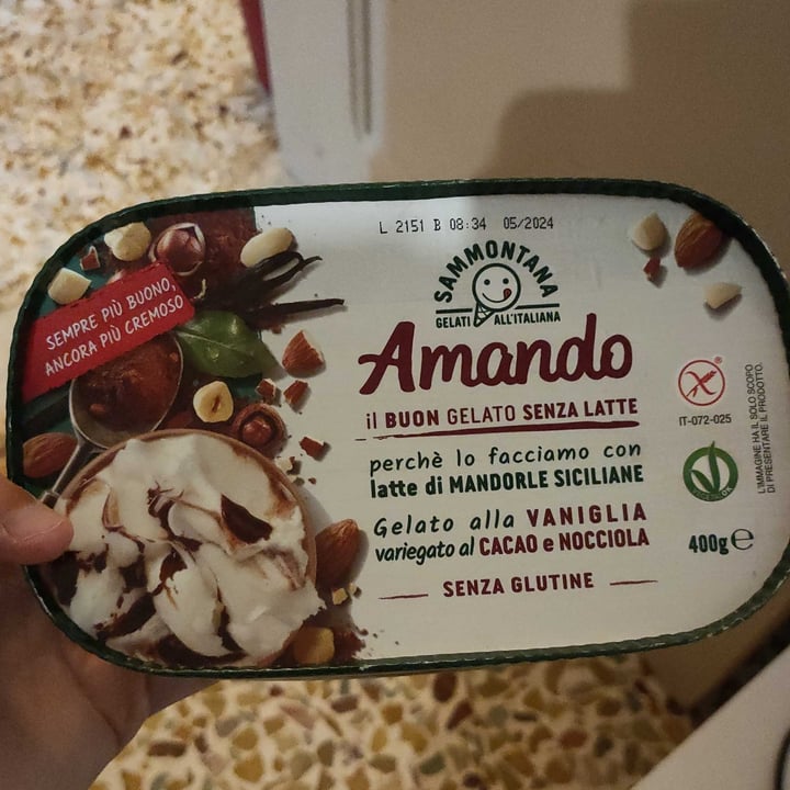 photo of Sammontana Gelato Vaniglia, Cacao e Nocciola shared by @federicabilion on  11 Aug 2022 - review