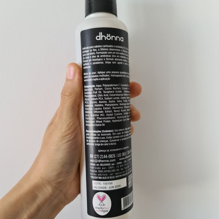 photo of Dhönna Dhönna shampoo low poo para cacheados shared by @ivysantos on  20 Jun 2022 - review