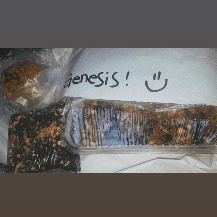 photo of Y la Vaca Chocha Brownie y Bizcocho shared by @genesis26 on  06 Jun 2020 - review