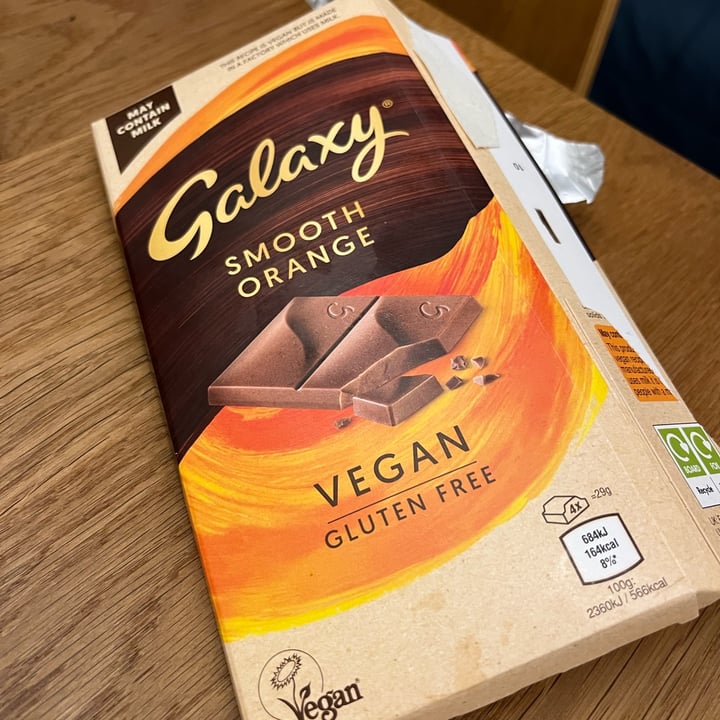 photo of Galaxy Smooth orange chocolate shared by @greasedferret on  20 Apr 2022 - review