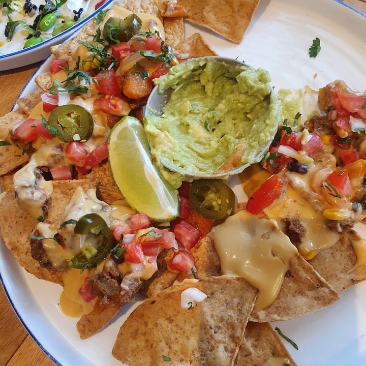 review photo of Flax and Kale La Roca Nachos supremos shared by @saramateos on 06 Jul 2022 - review
