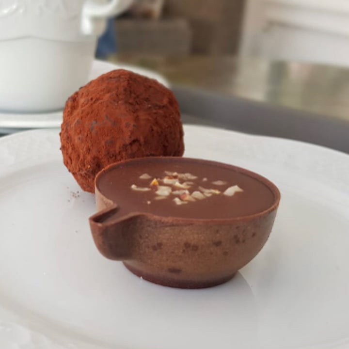 review photo of Chokladhuset Fika shared by @sverigia on 28 Nov 2021 - review