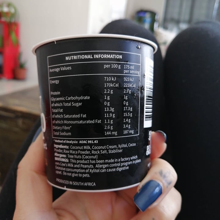review photo of Skinny Scoop Dark Chocolate & Maca Vegan Frozen Dessert shared by @janawinters on 29 Sep 2021 - review