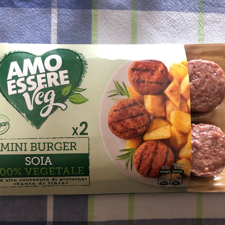 photo of Amo Essere Veg mini burger shared by @fatimars on  30 Aug 2022 - review