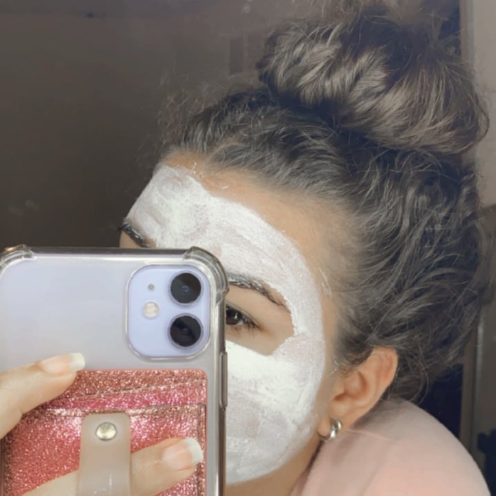 review photo of Que Bella Bath & Beauty Relaxing Lavender Mud Mask shared by @valeeeryh on 23 Feb 2021 - review