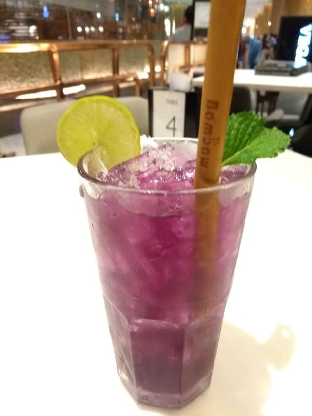 Photo of the dish “Butterfly pea flower”