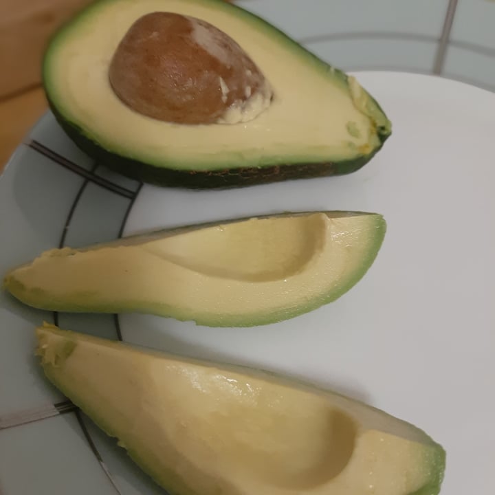 photo of Food Lover’s Market Avocados shared by @bl on  15 Mar 2021 - review