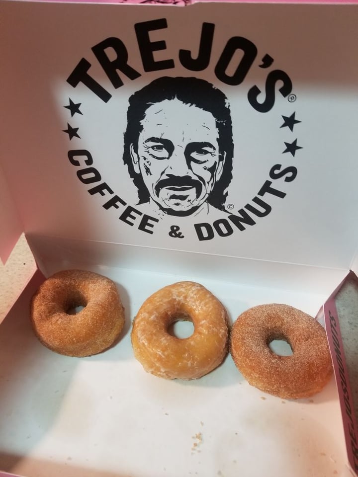 photo of Trejo’s Coffee & Donuts Raised Lowrider Donut shared by @soberveganvan on  29 Feb 2020 - review