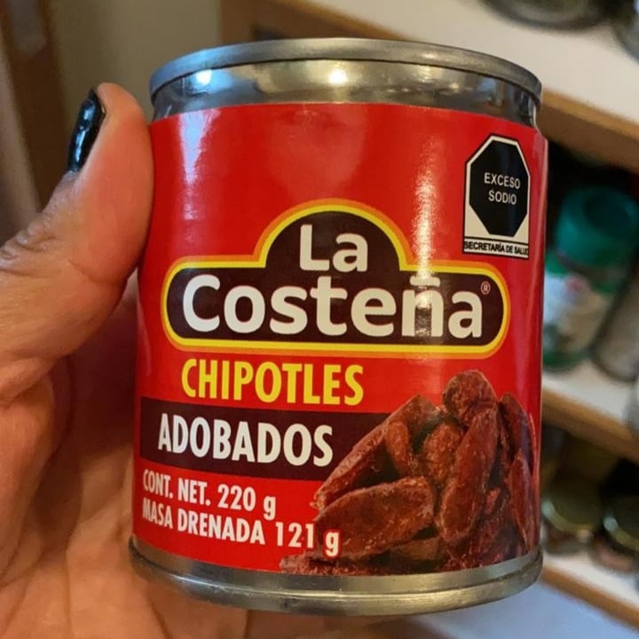 photo of La Costeña Chipotles shared by @fergievegan on  09 Feb 2022 - review