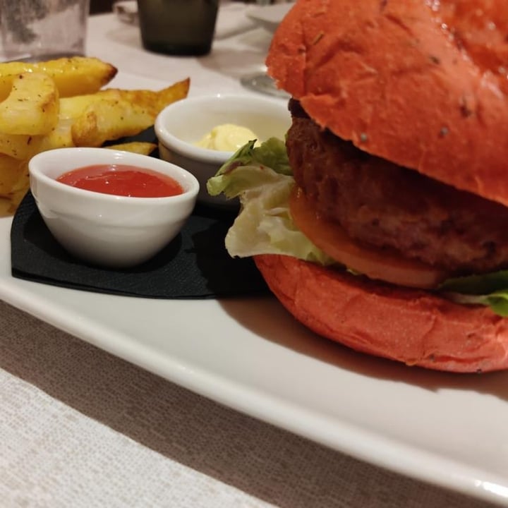 photo of Amaranto Ristorante BEYOND burger shared by @giulia935 on  11 Sep 2021 - review