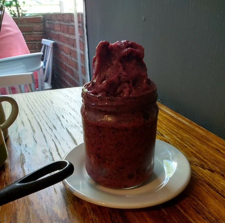 review photo of Verde bendito Smothie shared by @jadesucot on 07 Mar 2020 - review