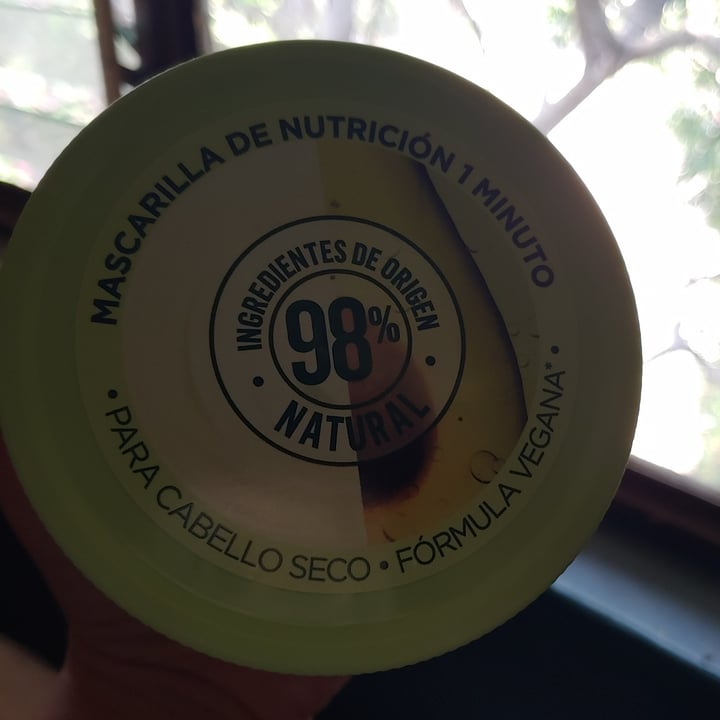photo of Garnier Mascarilla Hair Food Aguacate shared by @vianney on  08 Jun 2022 - review