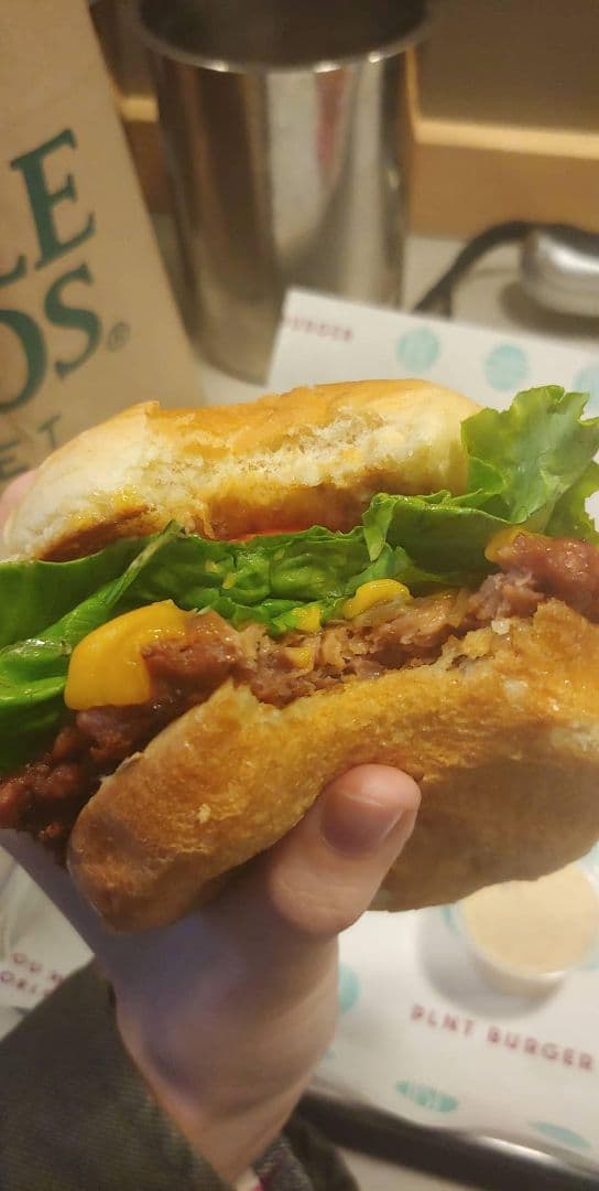 Foto do prato “Plnt Cheeseburger”