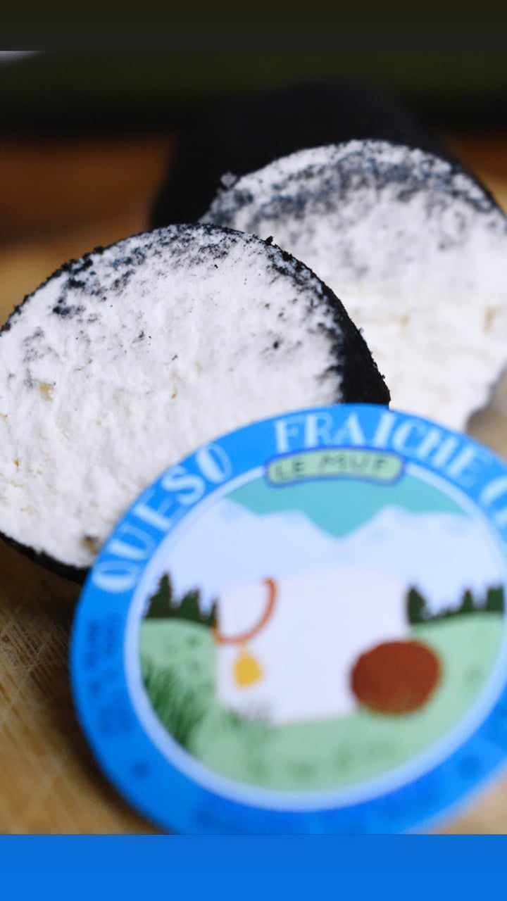 review photo of Veganería Le MUF Goat cheese shared by @luliacs on 19 Feb 2021 - review