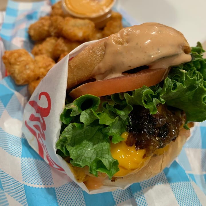 photo of Monty's Good Burger Single Burger shared by @lohasmiles on  12 Aug 2020 - review