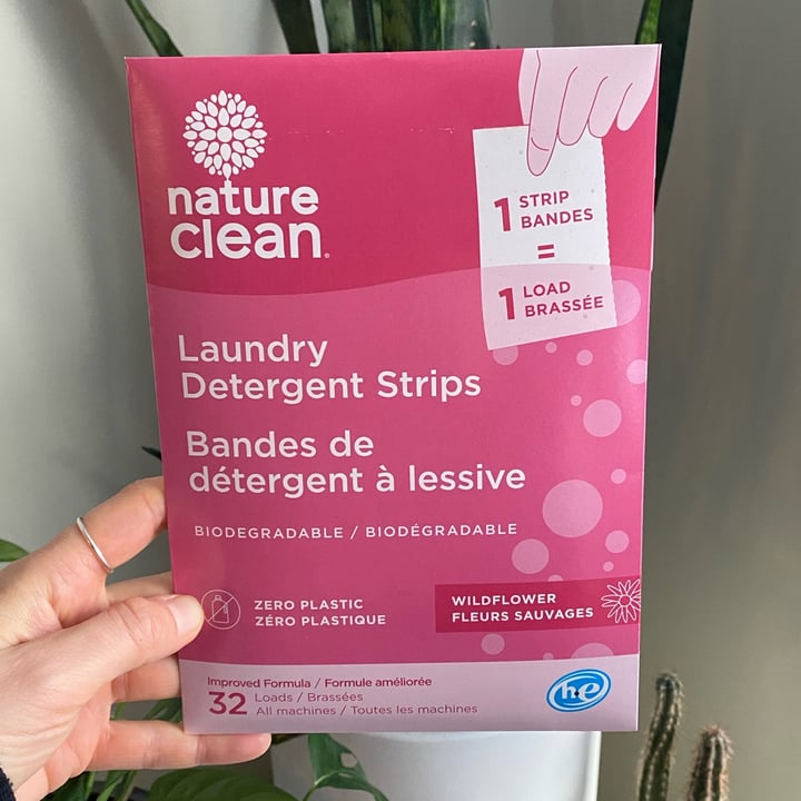 photo of Nature Clean Laundry Detergent Stripes Wildflower shared by @becs10 on  11 Dec 2021 - review