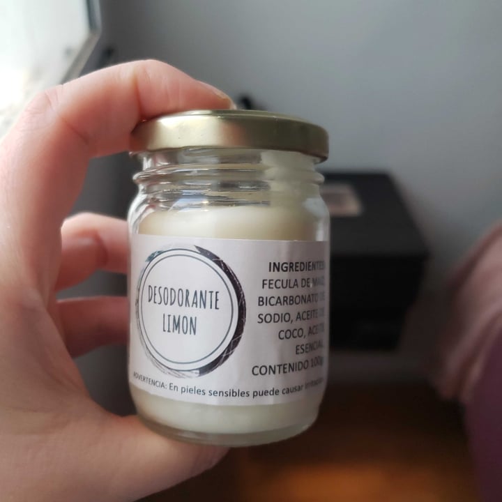 review photo of Shiri Desodorante shared by @danilam on 29 Jul 2021 - review