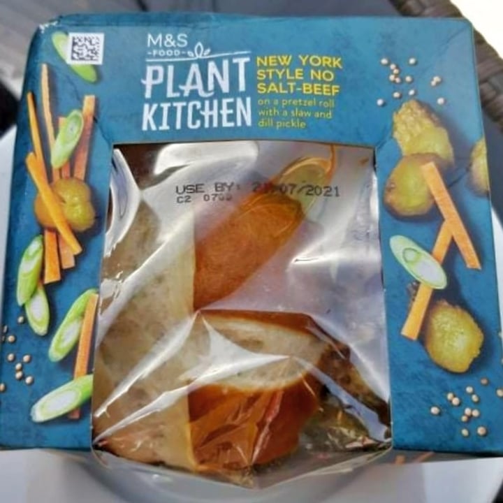 review photo of Plant Kitchen (M&S) New York Style No Salt-Beef shared by @pixiechick on 19 Sep 2021 - review