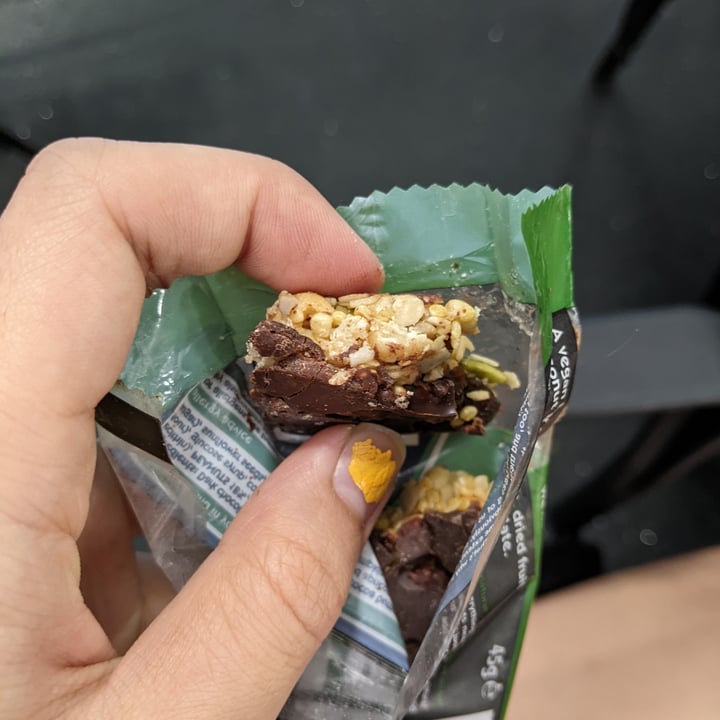 photo of Eat natural fruit & nut bar simply vegan peanuts, coconut and chocolate shared by @katchan on  03 Nov 2022 - review