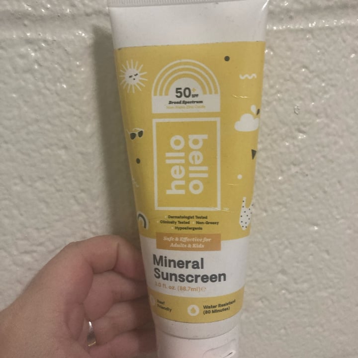 review photo of Hello Mineral sunscreen shared by @frogs on 08 Dec 2021 - review
