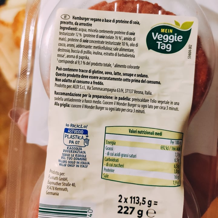 review photo of Mein Veggie Tag The Wonder Burger shared by @rossiveg on 16 Oct 2022 - review
