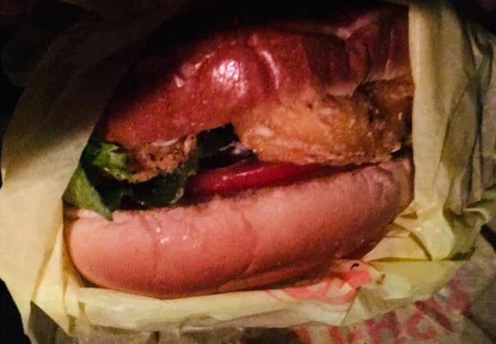 photo of Earth Burger Fish-less Sandwich shared by @katiewink on  05 Nov 2018 - review