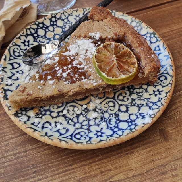 Photo of the dish “Tarta crocante con limón y jengibre”