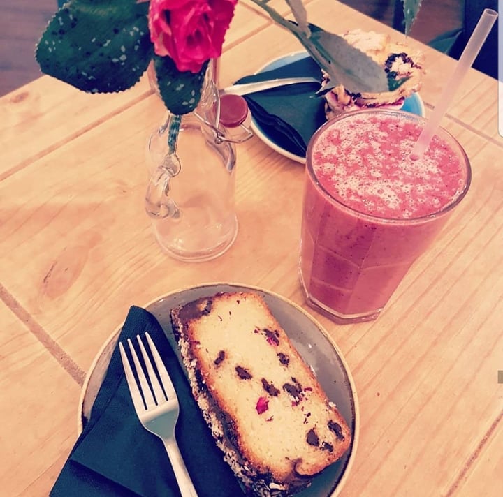 photo of CASCARA Coconut and Chocolate Rose Cake shared by @vegaimz on  08 Sep 2019 - review