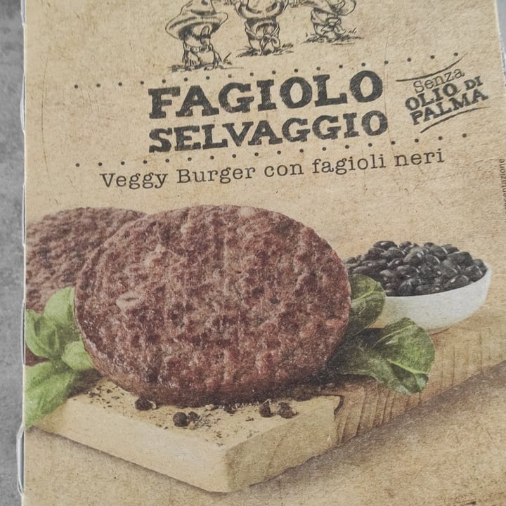 photo of Veggy burger con fagioli neri Fagiolo Selvaggio shared by @crissoliver on  14 Apr 2022 - review