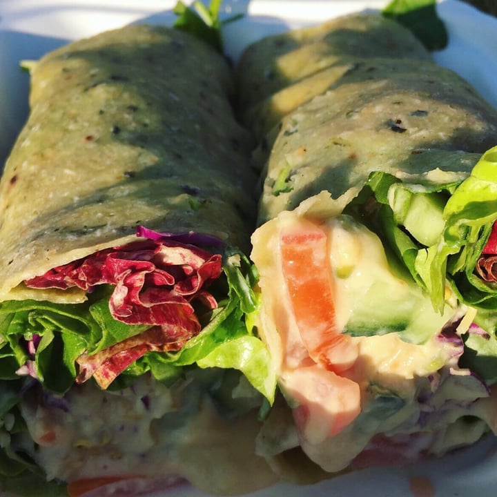 photo of Leafy Greens Falafel wrap shared by @louiseloveslentils on  20 Jun 2020 - review