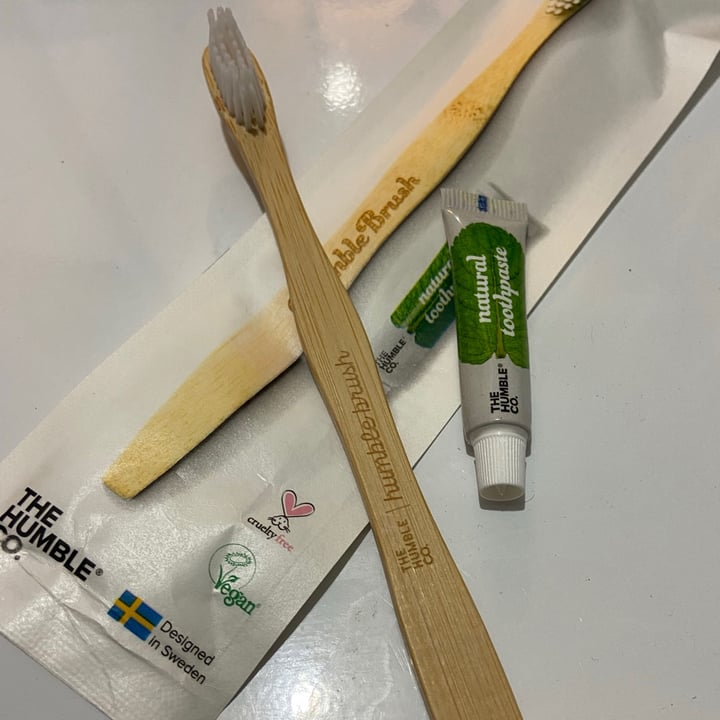 review photo of The Humble Co. Cepillo de dientes shared by @marianamontanozv on 28 Jun 2021 - review
