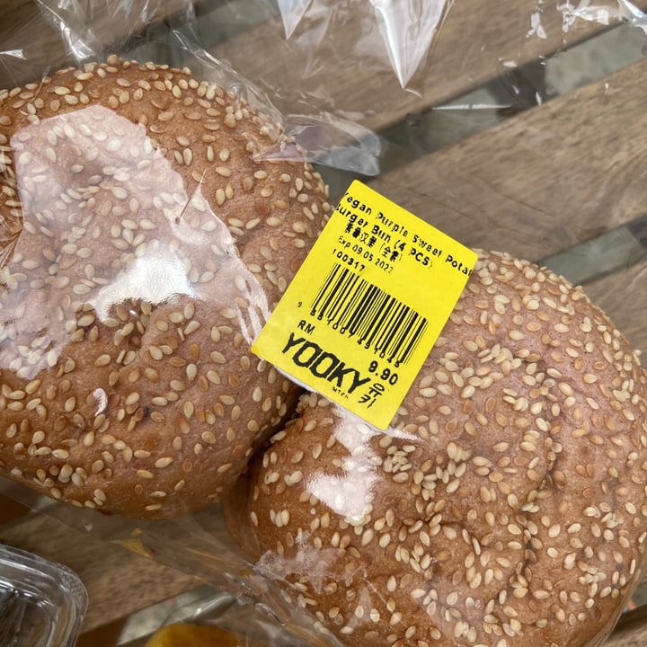 review photo of Yookybites Sweet Potato Burger Bun shared by @frugalvegan on 11 May 2022 - review