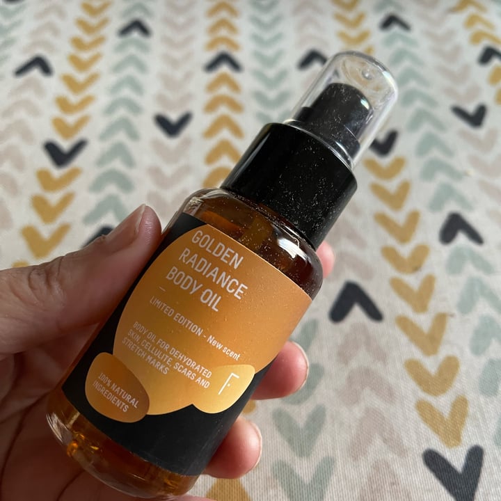 photo of Freshly Cosmetics Golden Radiance Body Oil shared by @ansalvat on  24 Nov 2021 - review