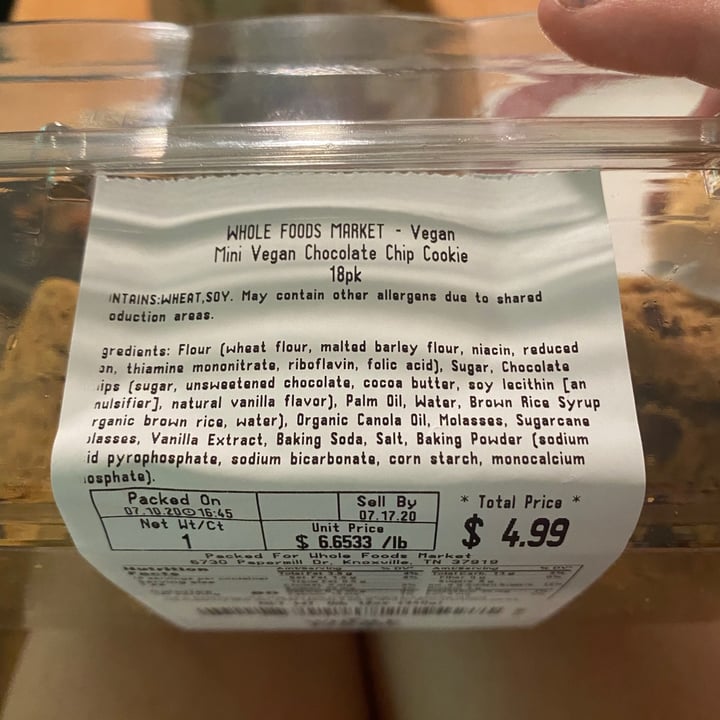 review photo of Whole Foods Market Vegan Chocolate Chip Cookies shared by @zoegrichardson on 14 Jul 2020 - review