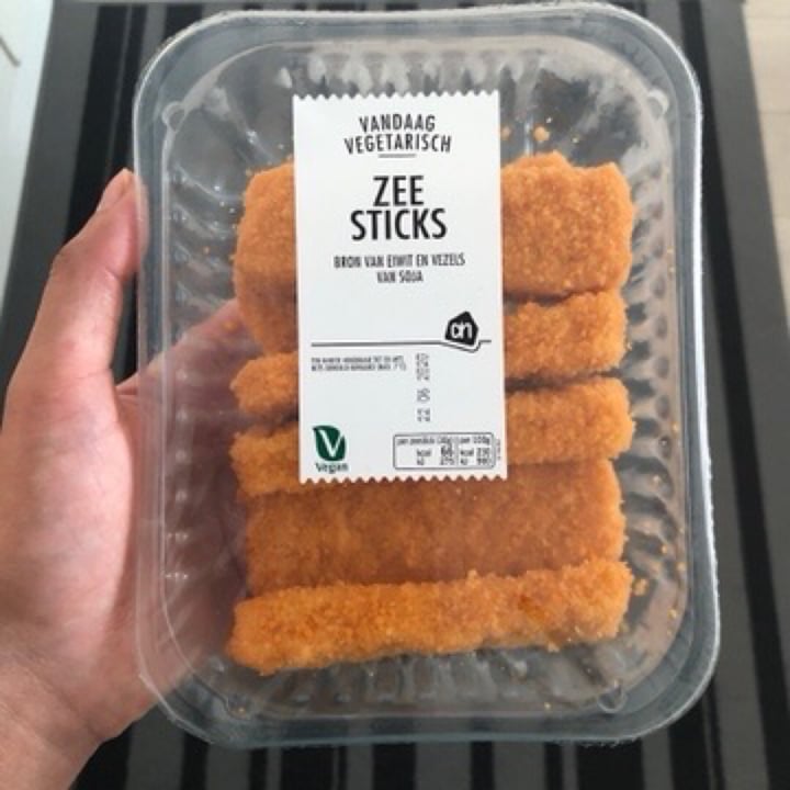 photo of Vandaag vegetarisch Zee Sticks shared by @tashadm on  20 May 2020 - review