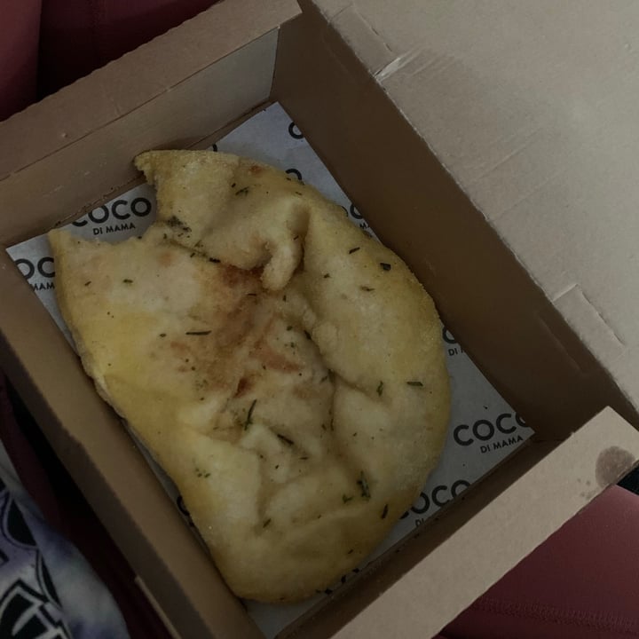photo of Coco di Mama Delivery Kitchen Garlic Bread shared by @chloetonihayward on  13 Jun 2021 - review