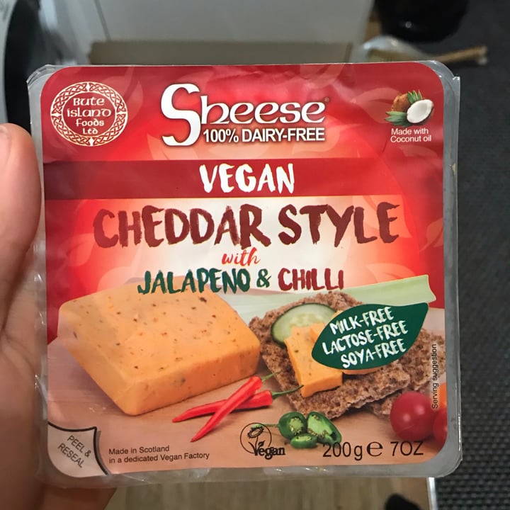 review photo of Bute Island Foods Cheddar Style with Jalapeño and Chilli shared by @ilbue on 15 Nov 2020 - review