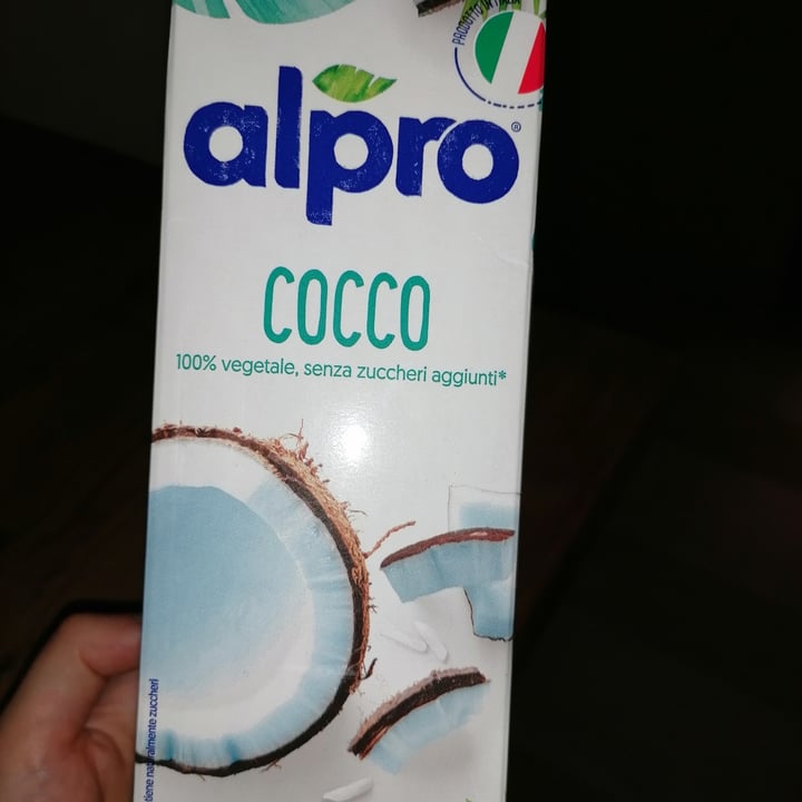photo of Alpro Bevanda Al Cocco Senza Zuccheri shared by @francesca7 on  28 Aug 2022 - review