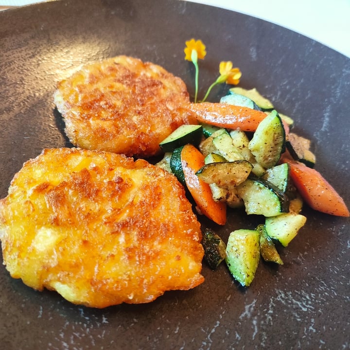 photo of Hotel Drei Birken frittelle di patate con verdure shared by @ambras on  23 Aug 2022 - review