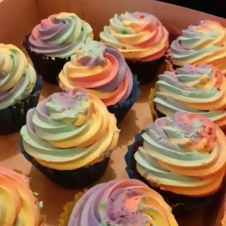 photo of Algarroba Catering Vegano Cupcakes Unicornio shared by @amnrx on  22 Jan 2021 - review