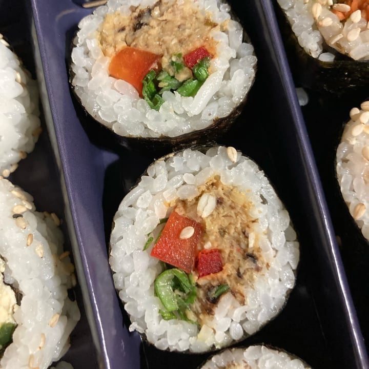 photo of Sushi Vegano- Vicente López (Delivery) Roll No-Tuna shared by @outofstep on  25 Aug 2022 - review