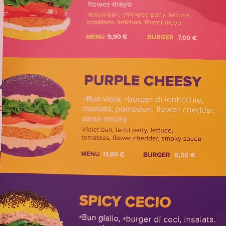 photo of Flower Burger purple cheesy shared by @marinasacco on  03 Oct 2022 - review