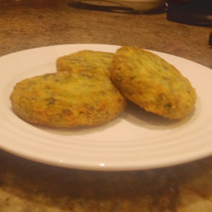 review photo of Strong Roots Courgette And Spinach Hash Browns shared by @cianc on 16 Aug 2021 - review