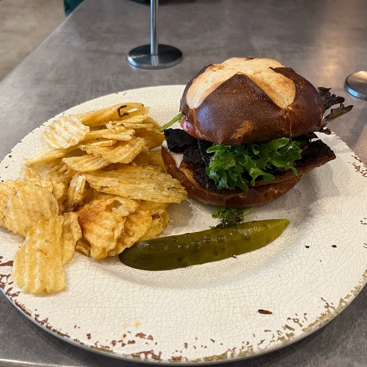 review photo of Seed Plant-Based Cafe BLT shared by @dianna on 12 May 2022 - review